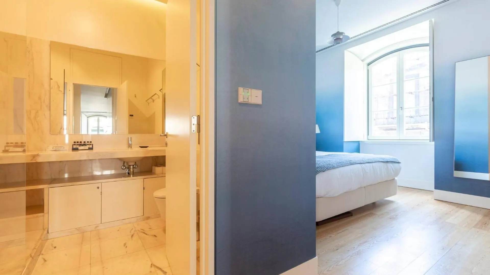My Lx Flat Luxury Chiado Design Apartment Лиссабон