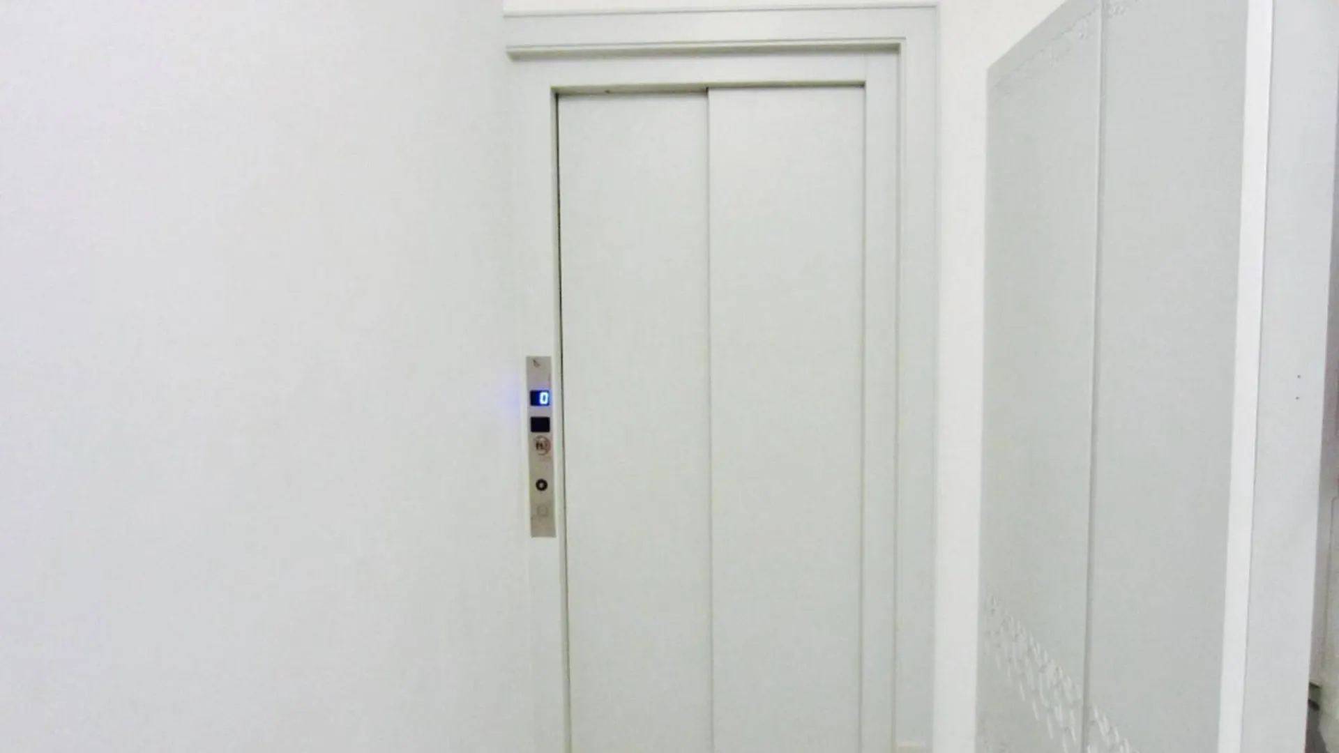 My Lx Flat Luxury Chiado Design Apartment Лиссабон Португалия