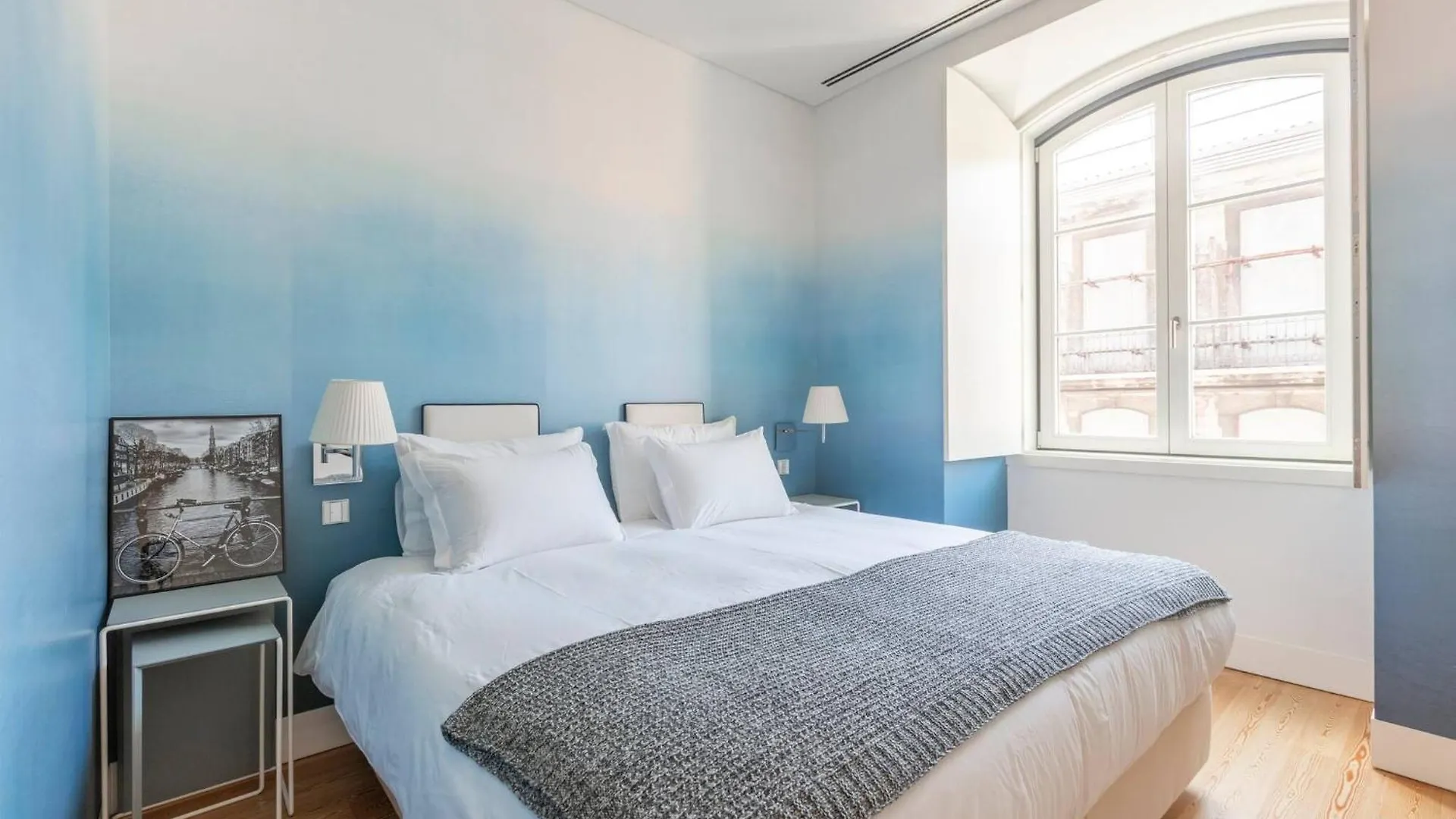 My Lx Flat Luxury Chiado Design Apartment Лиссабон