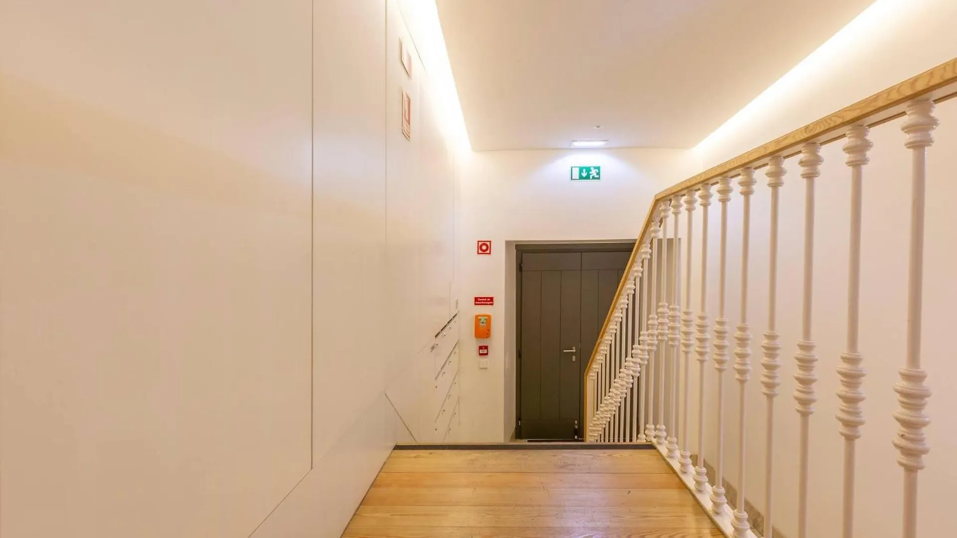My Lx Flat Luxury Chiado Design Apartment Lisbona Portogallo