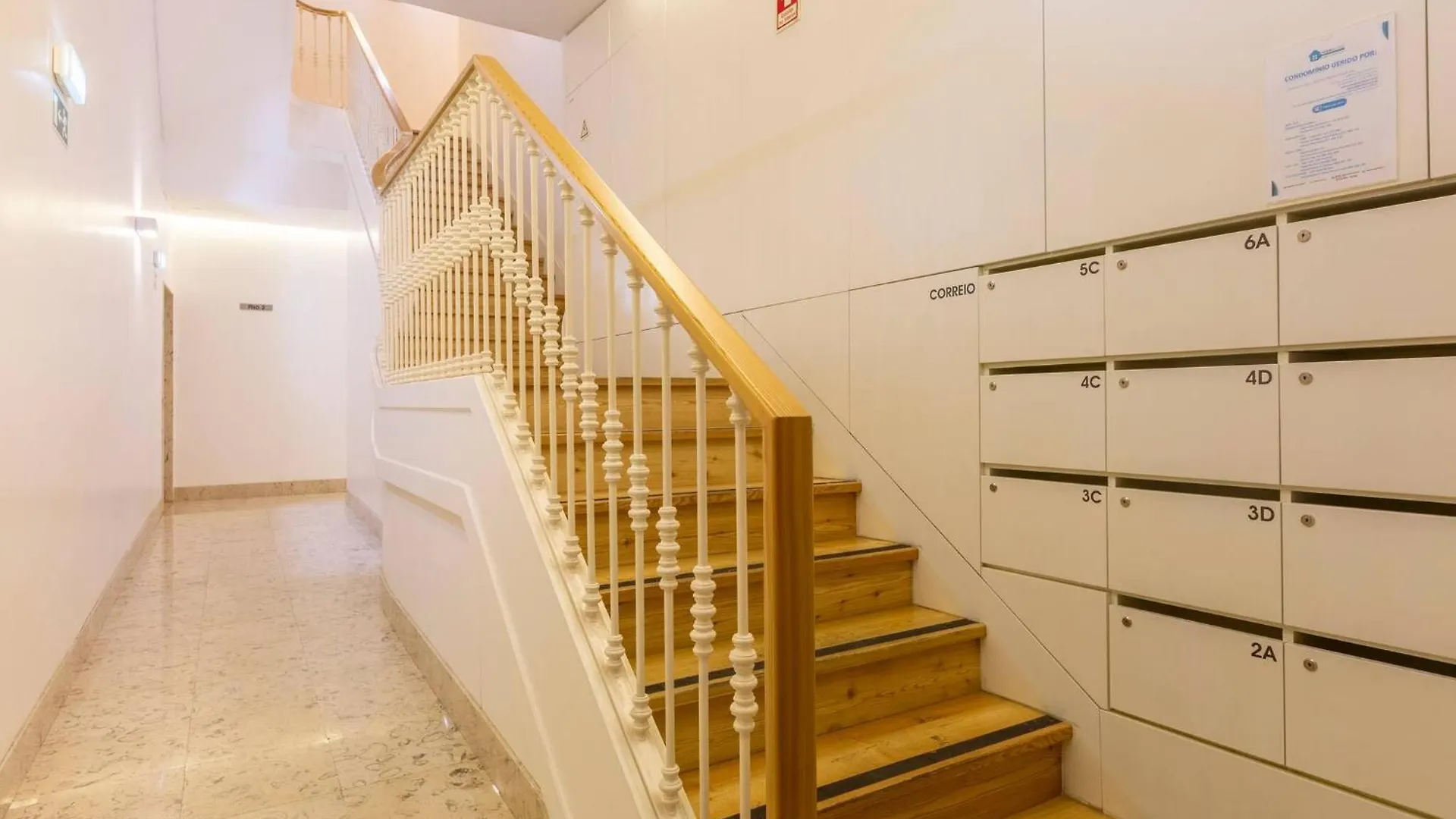 My Lx Flat Luxury Chiado Design Apartment Lisbona Portogallo